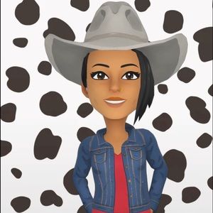 Meet your Posher, Courtney